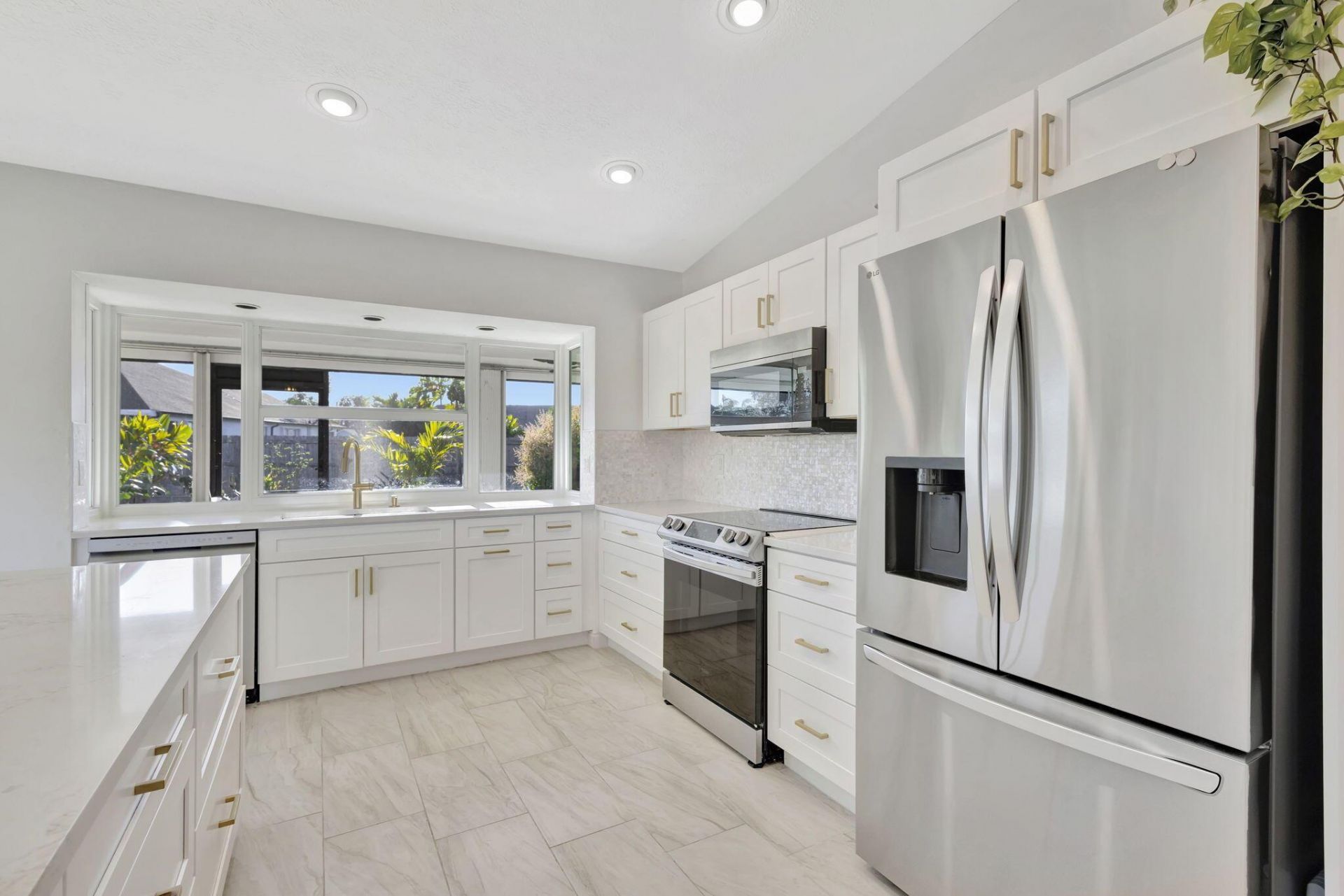 1902 SE South Buttonwood Drive, Port Saint Lucie, FL 34952 Photo