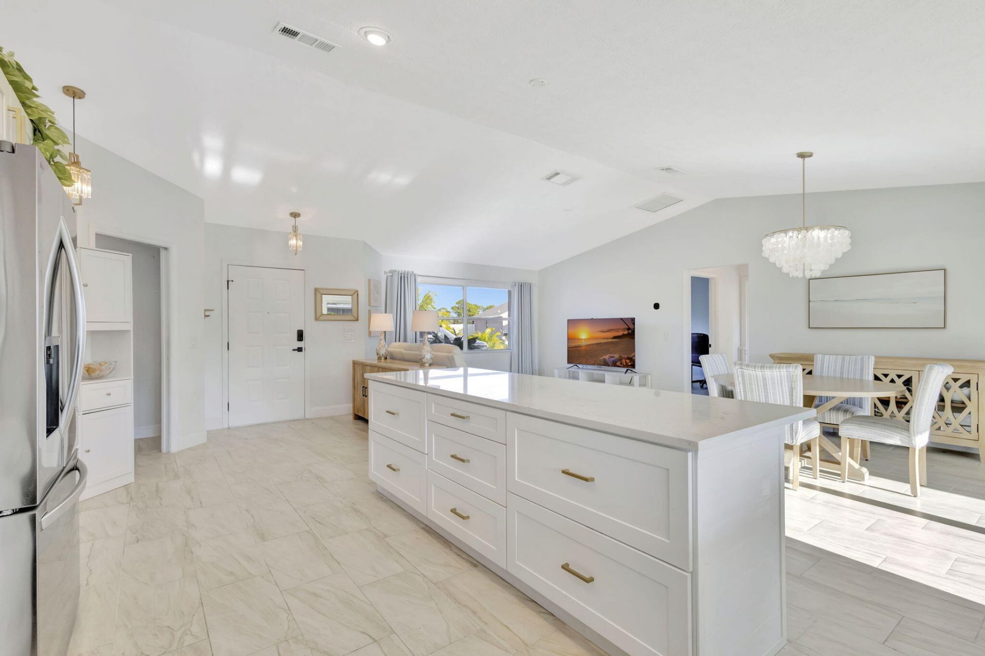 1902 SE South Buttonwood Drive, Port Saint Lucie, FL 34952 Photo