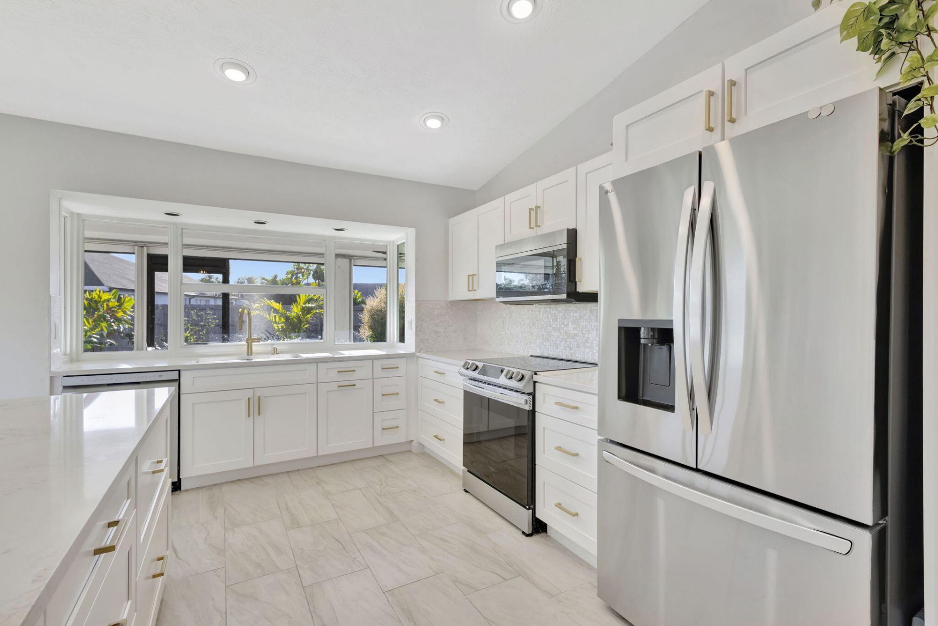 1902 SE South Buttonwood Drive, Port Saint Lucie, FL 34952 Photo