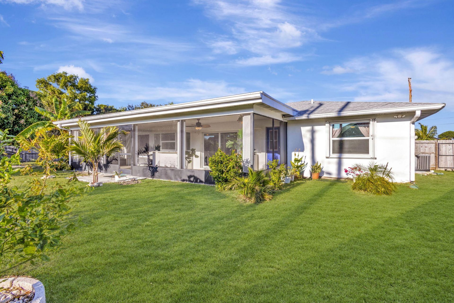 1902 SE South Buttonwood Drive, Port Saint Lucie, FL 34952 Photo