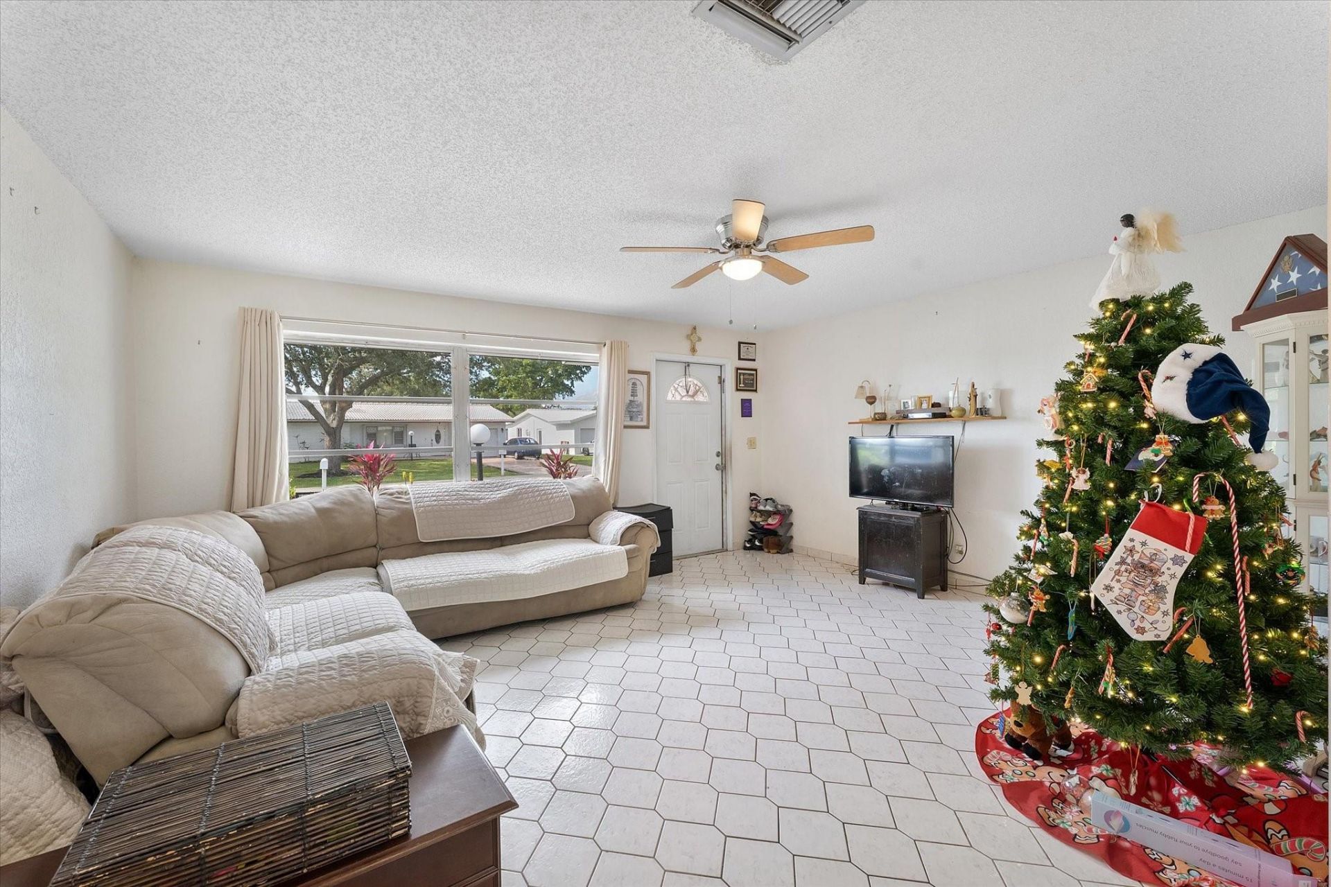 1540 NW 85th Avenue, Plantation, FL 33322 Photo