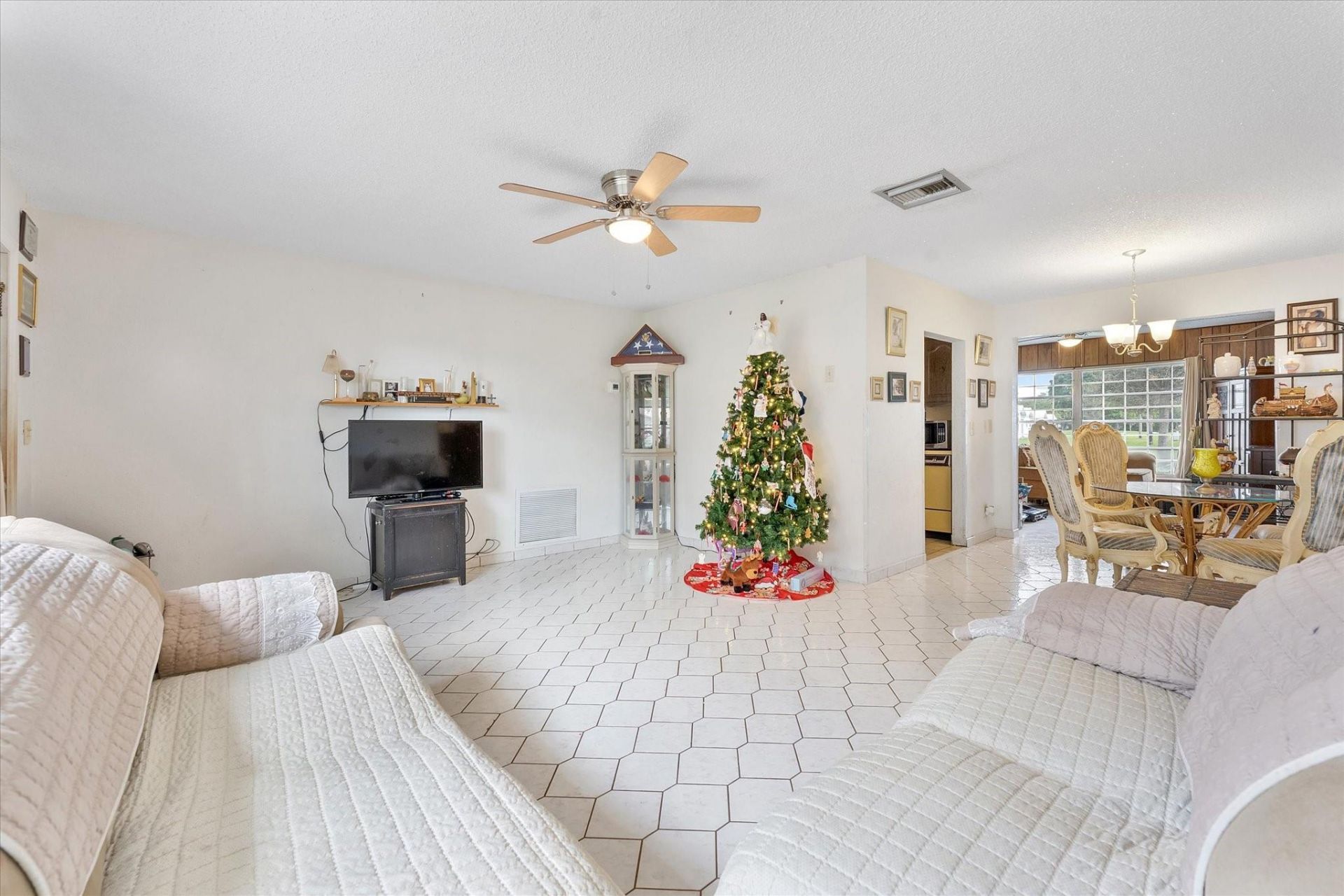 1540 NW 85th Avenue, Plantation, FL 33322 Photo