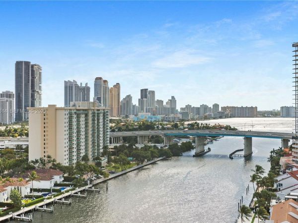 19667 Turnberry Way, Unit 17K, Aventura, FL 33180