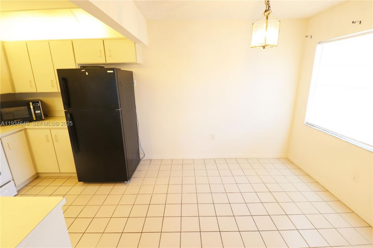 464 NE 210th Cir Ter, Unit 20410A, Miami, FL 33179 Photo