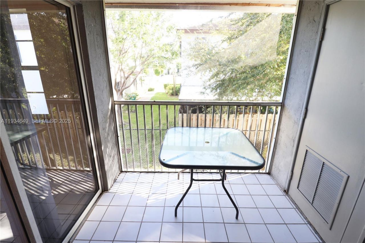 464 NE 210th Cir Ter, Unit 20410A, Miami, FL 33179 Photo
