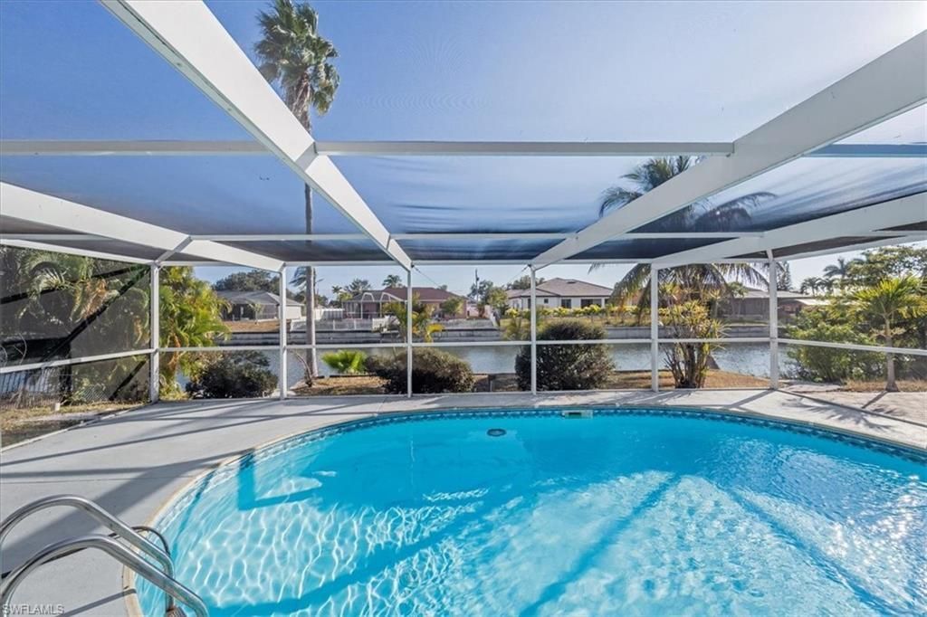 1302 NE 4th Ter, Cape Coral, FL 33909 Photo