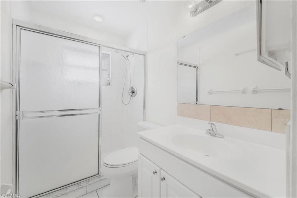 1302 NE 4th Ter, Cape Coral, FL 33909 Photo