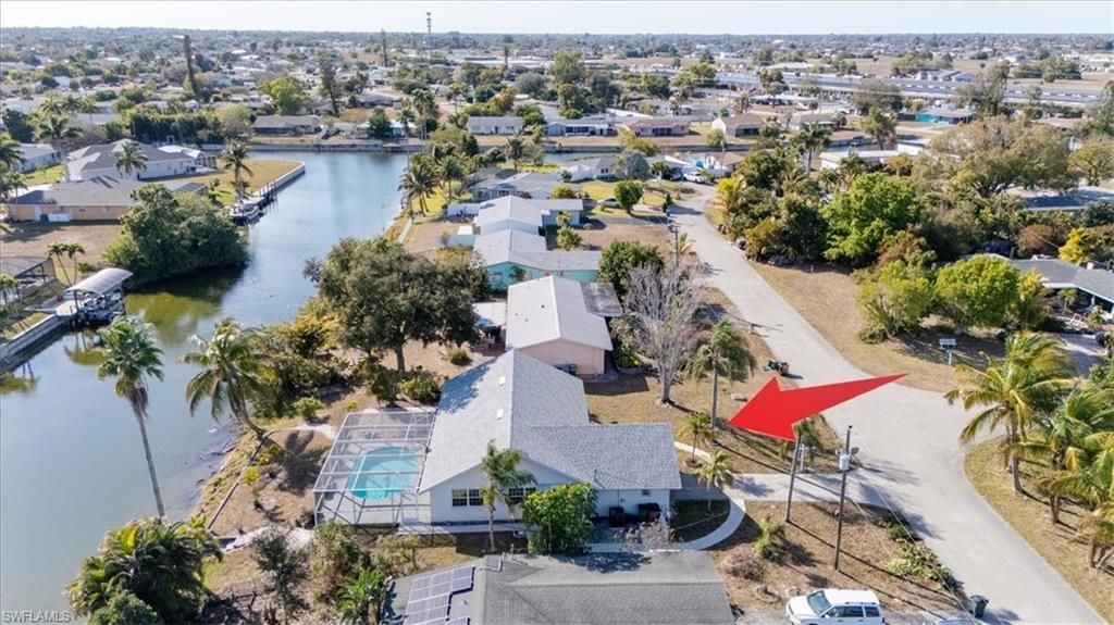 1302 NE 4th Ter, Cape Coral, FL 33909 Photo