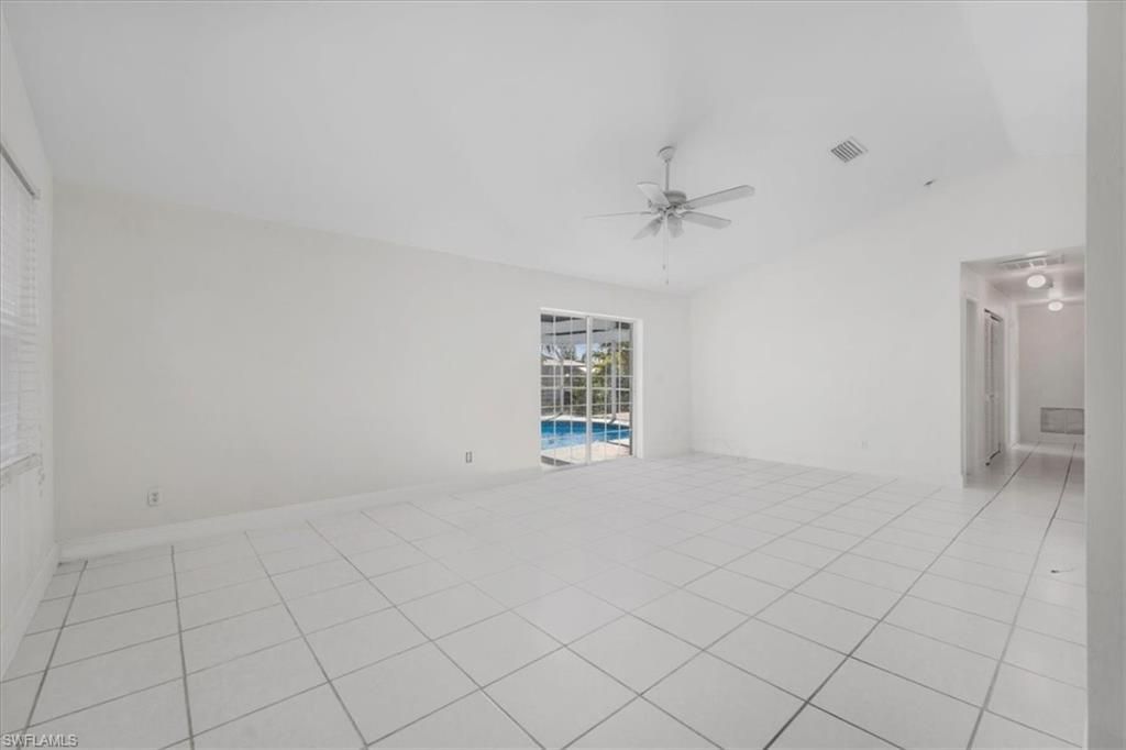 1302 NE 4th Ter, Cape Coral, FL 33909 Photo