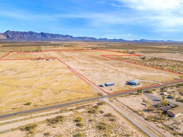 10187 N MORMON Road, Elfrida, AZ 85610