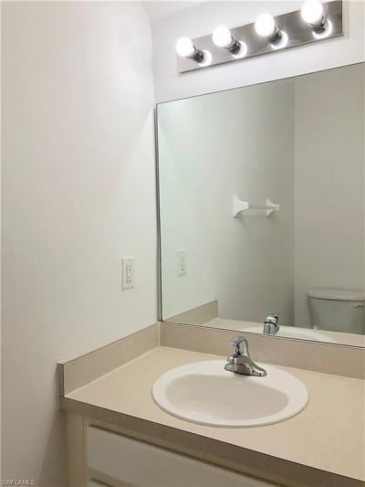 8073 Pacific Beach Dr, Fort Myers, FL 33966 Photo