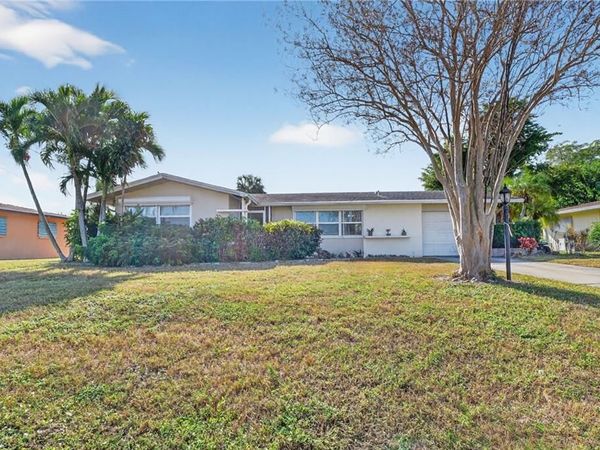 1718 SE 29th LN, CAPE CORAL, FL 33904