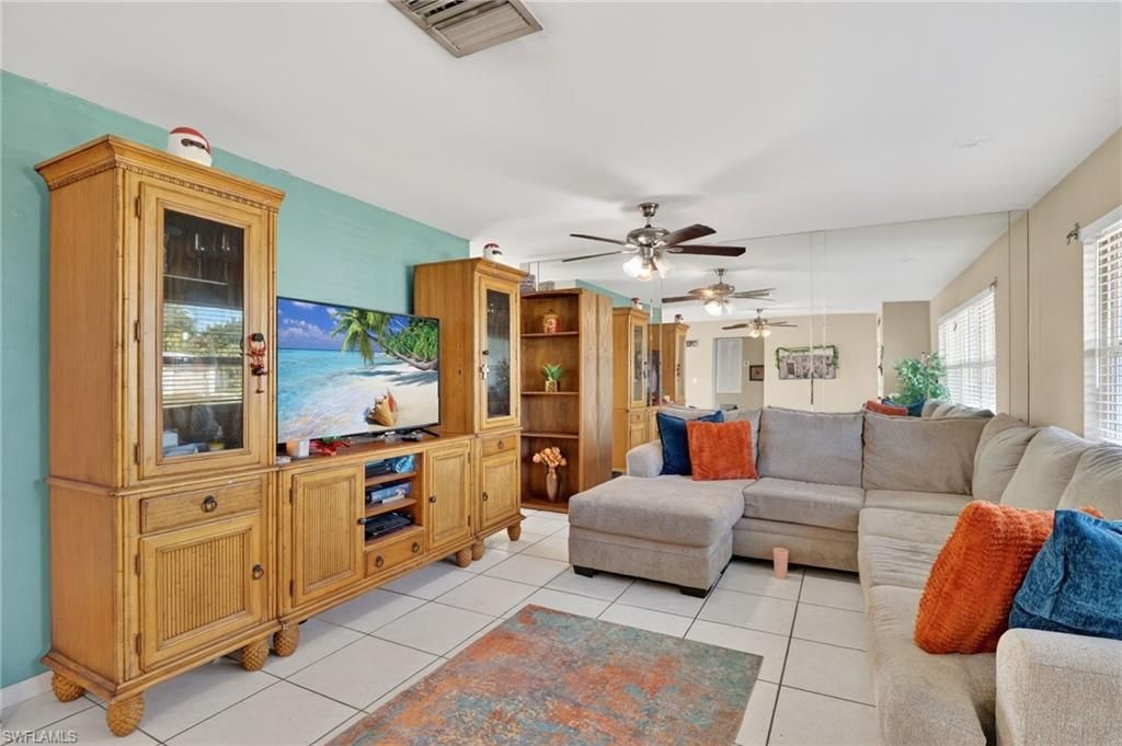 1718 SE 29th Ln, Cape Coral, FL 33904 Photo