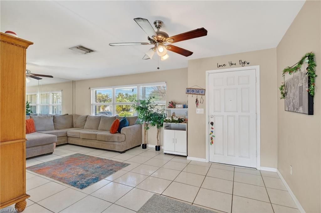 1718 SE 29th Ln, Cape Coral, FL 33904 Photo