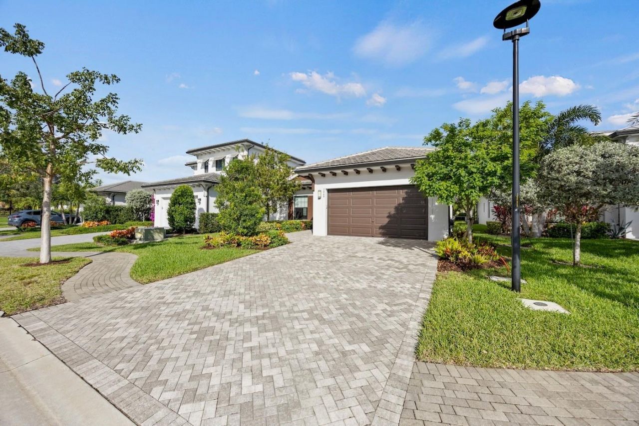 3069 Bellflower Cir, West Palm Beach, FL 33401 Photo