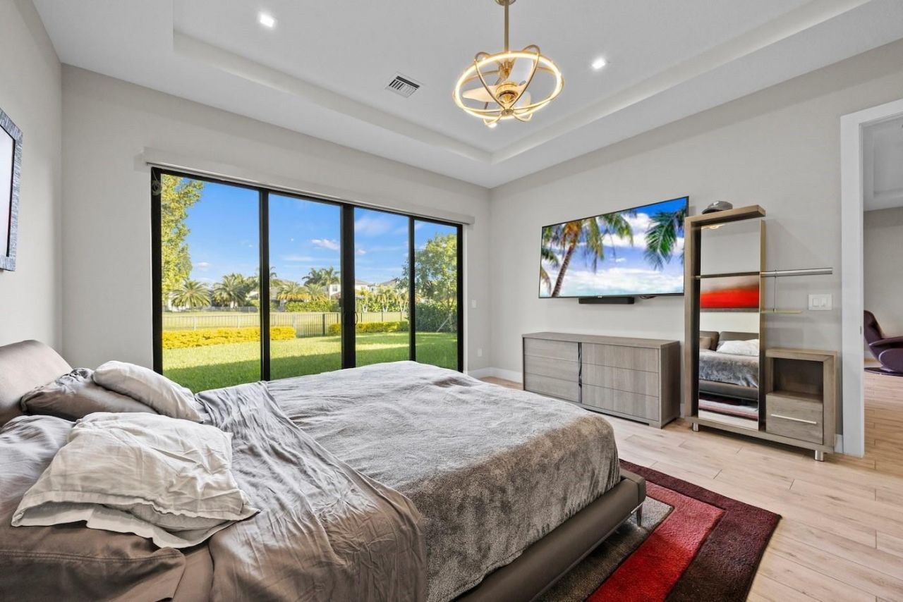 3069 Bellflower Cir, West Palm Beach, FL 33401 Photo