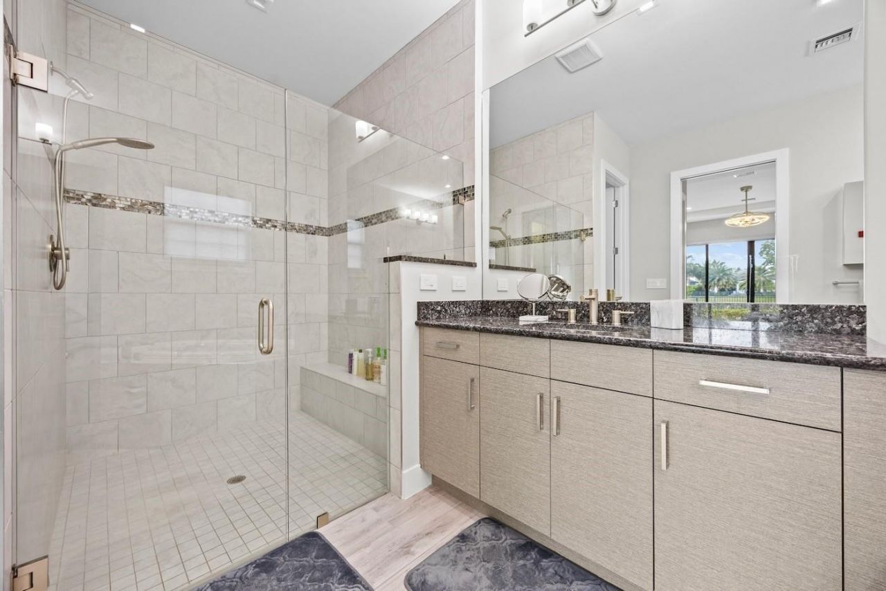 3069 Bellflower Cir, West Palm Beach, FL 33401 Photo