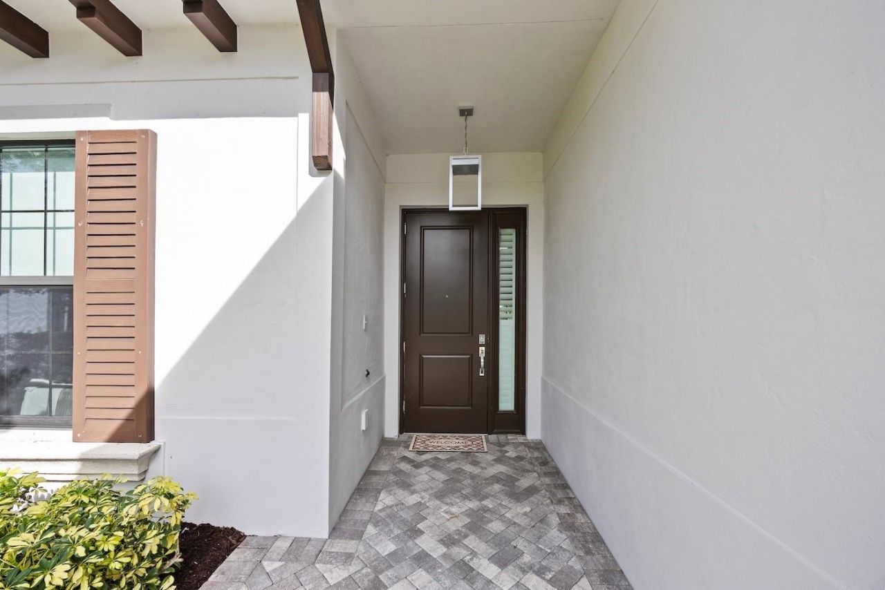 3069 Bellflower Cir, West Palm Beach, FL 33401 Photo