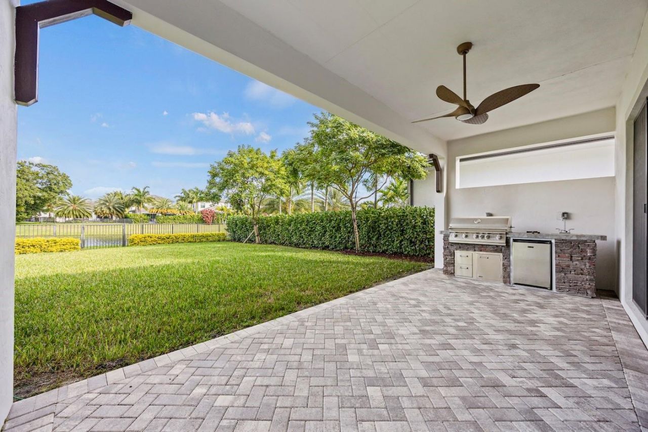 3069 Bellflower Cir, West Palm Beach, FL 33401 Photo