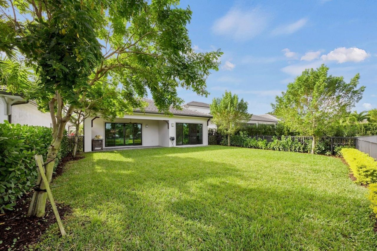 3069 Bellflower Cir, West Palm Beach, FL 33401 Photo