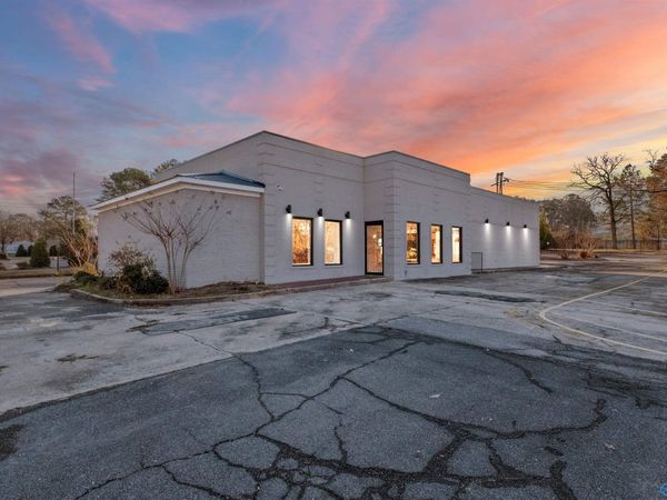 921 Cleveland Avenue, Attalla, AL 35954