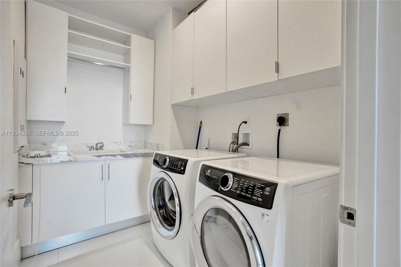 300 Sunny Isles Blvd, Unit 4-TS-04, Sunny Isles Beach, FL 33160 Photo