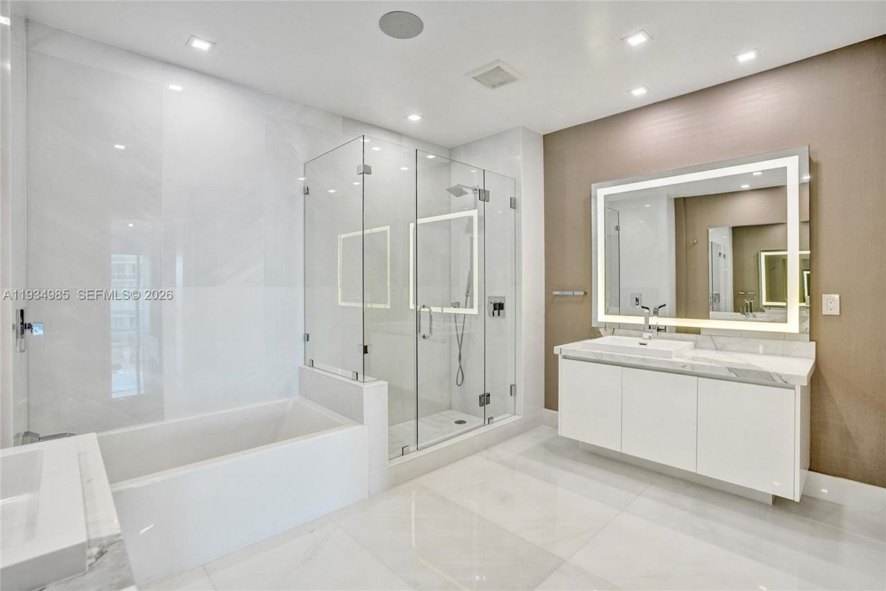 300 Sunny Isles Blvd, Unit 4-TS-04, Sunny Isles Beach, FL 33160 Photo