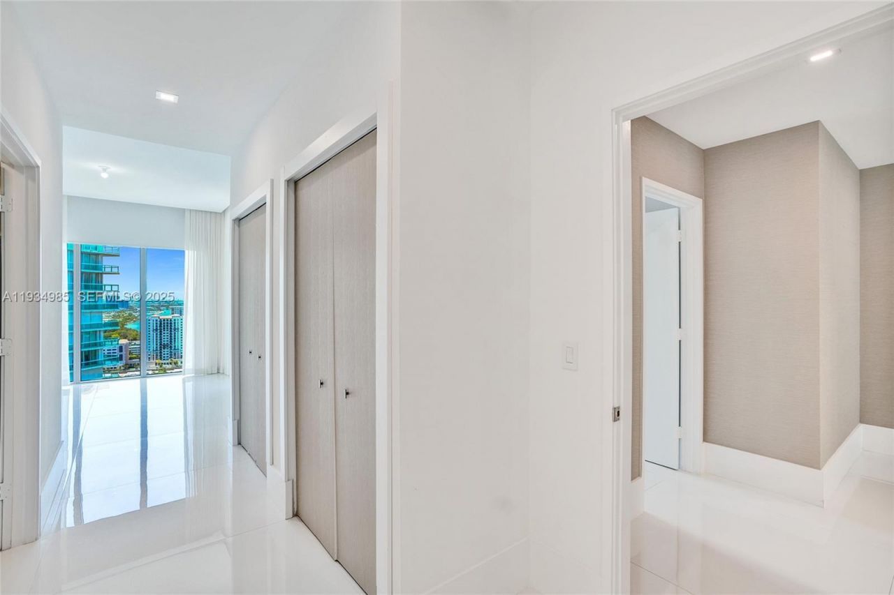 300 Sunny Isles Blvd, Unit 4-TS-04, Sunny Isles Beach, FL 33160 Photo