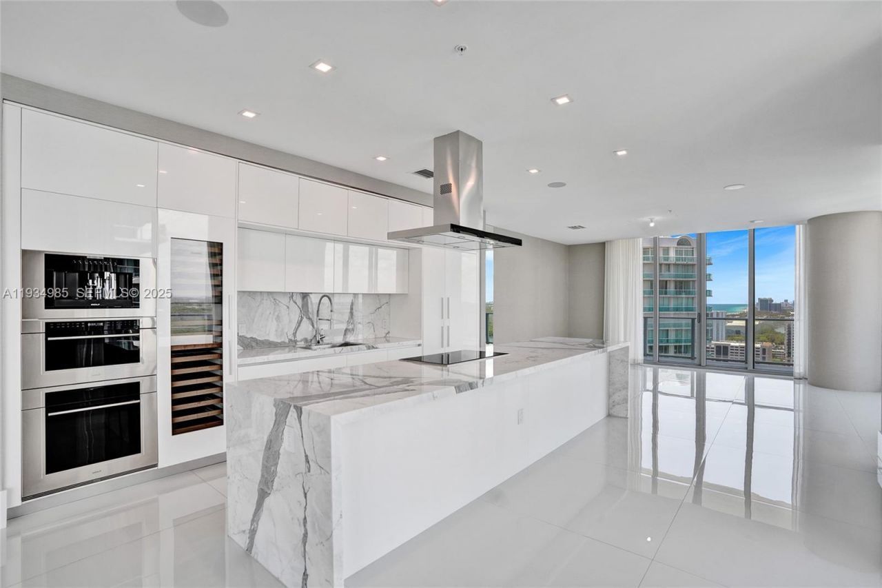 300 Sunny Isles Blvd, Unit 4-TS-04, Sunny Isles Beach, FL 33160 Photo