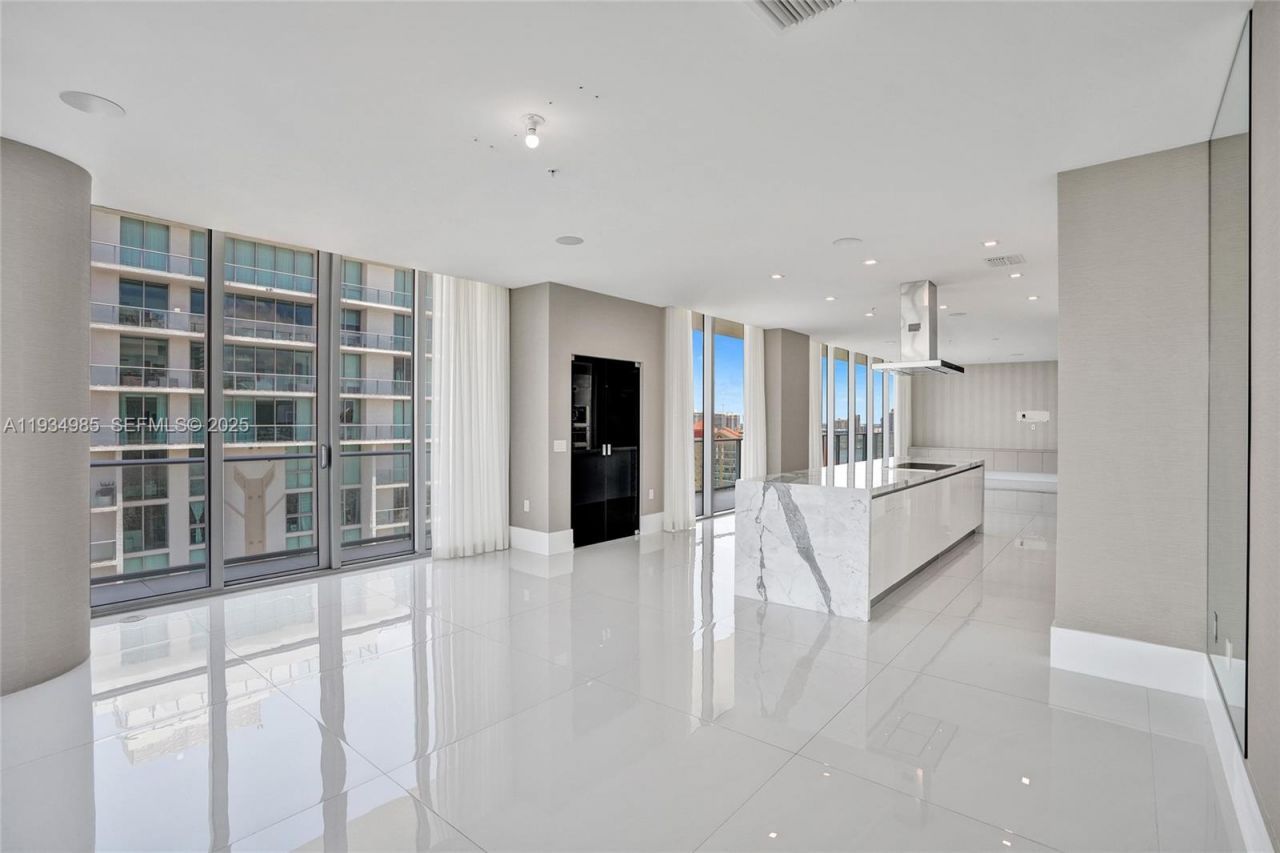 300 Sunny Isles Blvd, Unit 4-TS-04, Sunny Isles Beach, FL 33160 Photo