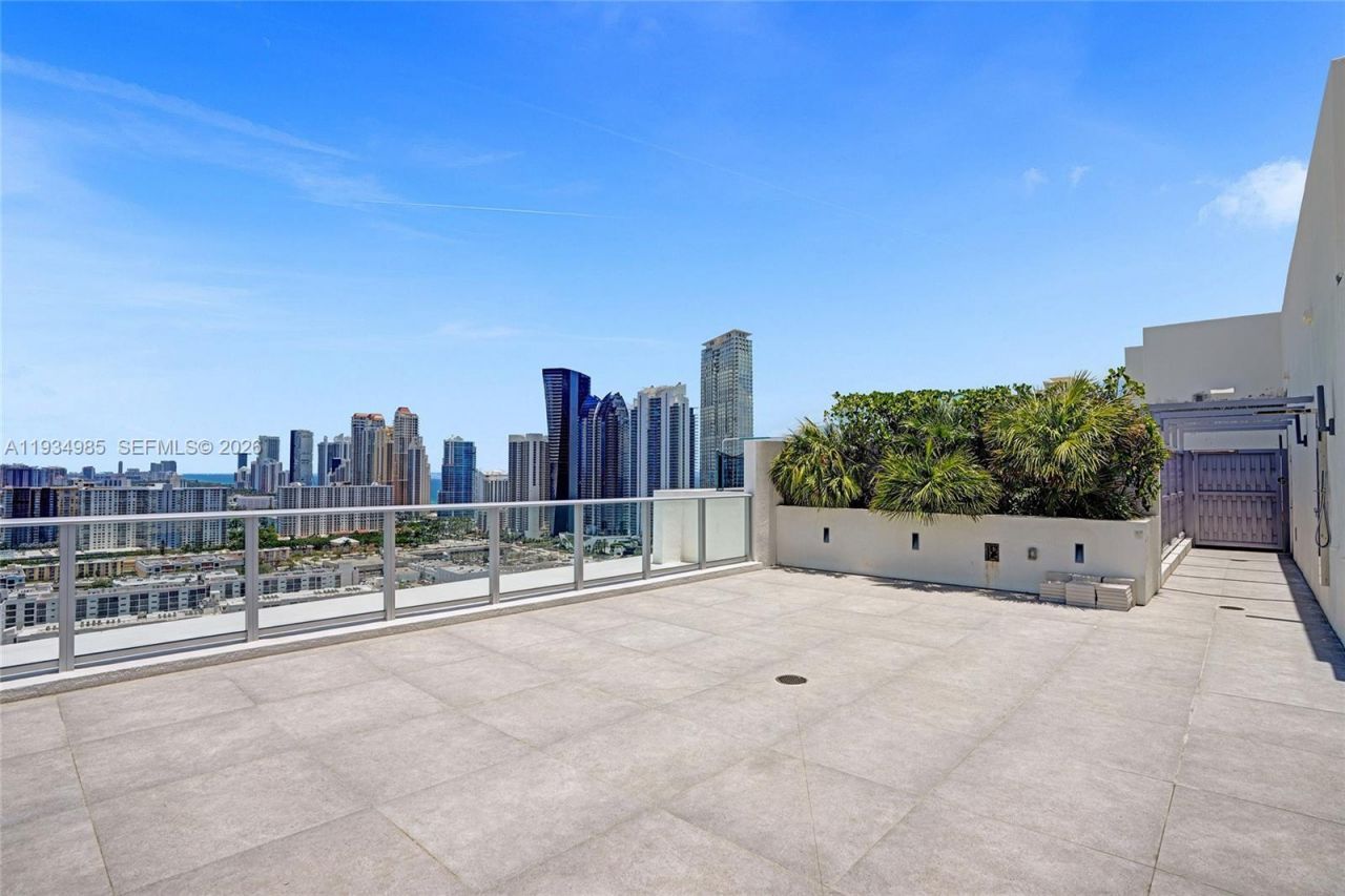 300 Sunny Isles Blvd, Unit 4-TS-04, Sunny Isles Beach, FL 33160 Photo