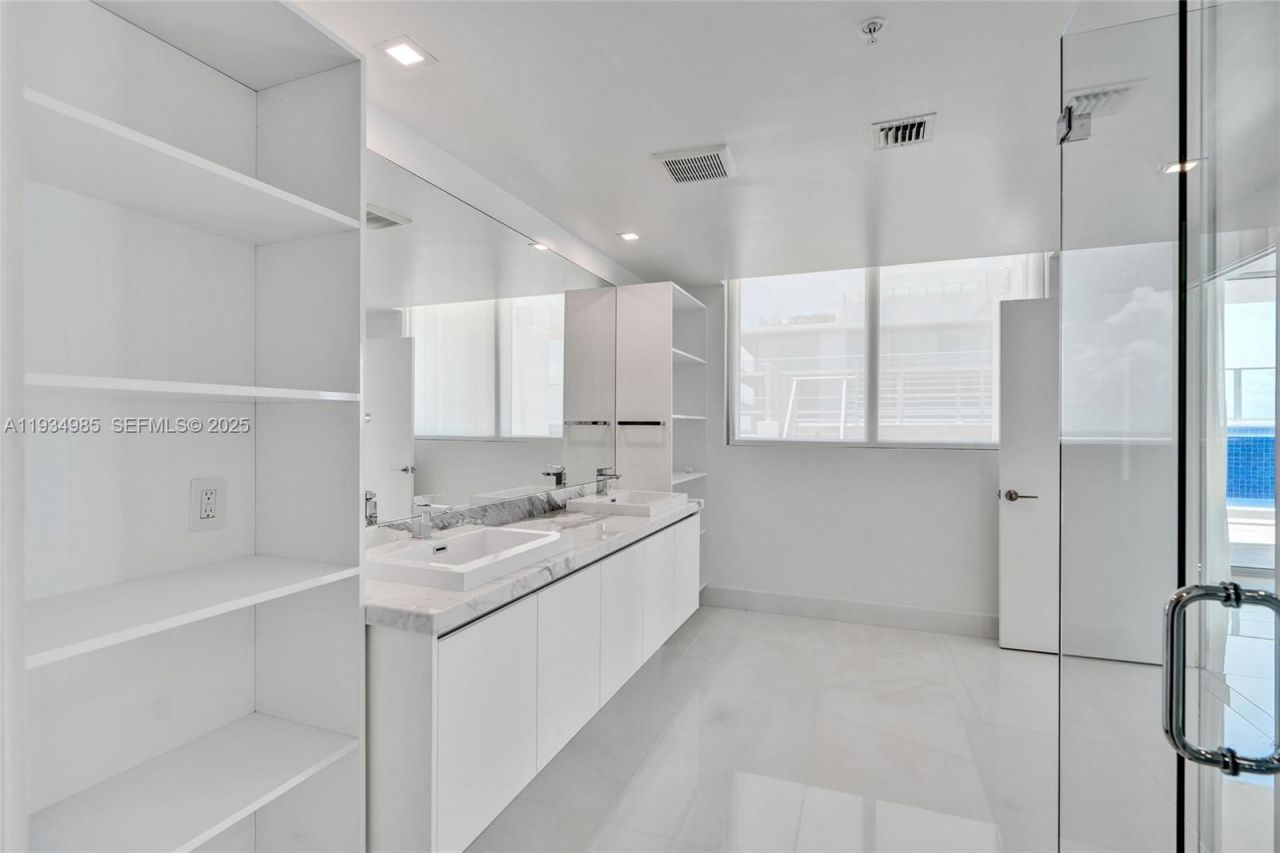 300 Sunny Isles Blvd, Unit 4-TS-04, Sunny Isles Beach, FL 33160 Photo