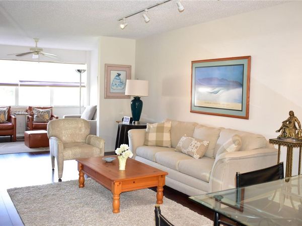 9801 Sunrise Lakes Blvd, Unit 305, Sunrise, FL 33322