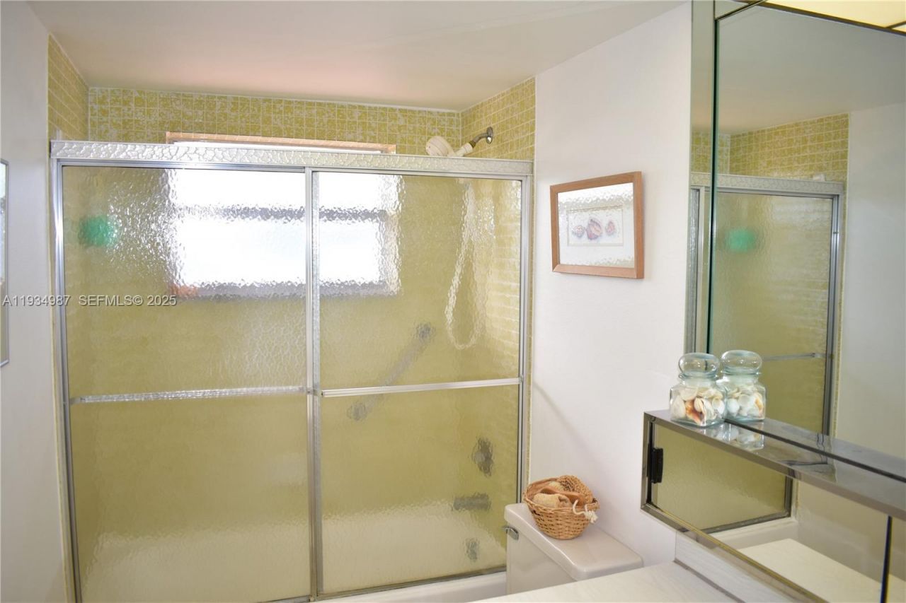 9801 Sunrise Lakes Blvd, Unit 305, Sunrise, FL 33322 Photo