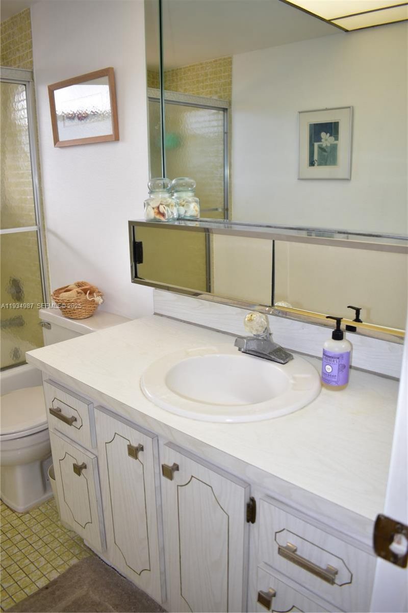 9801 Sunrise Lakes Blvd, Unit 305, Sunrise, FL 33322 Photo