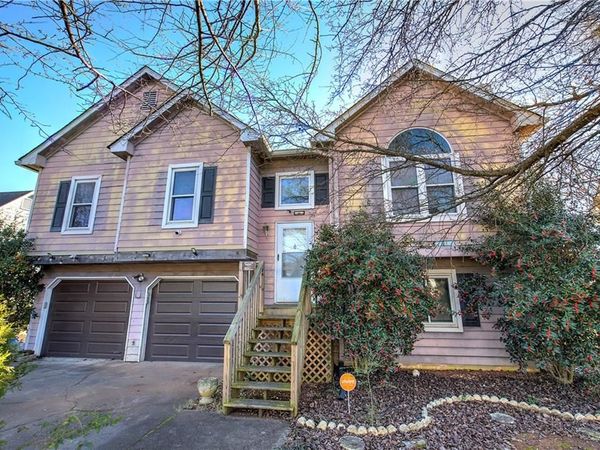 108 Thornwood Drive, Cartersville, GA 30121