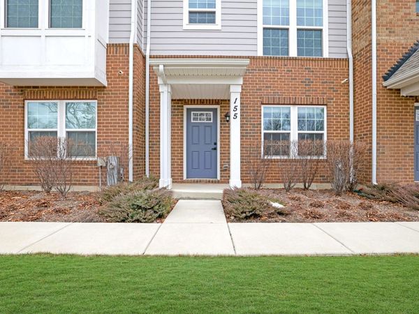 155 Canterbury Way, Lake Zurich, IL 60047