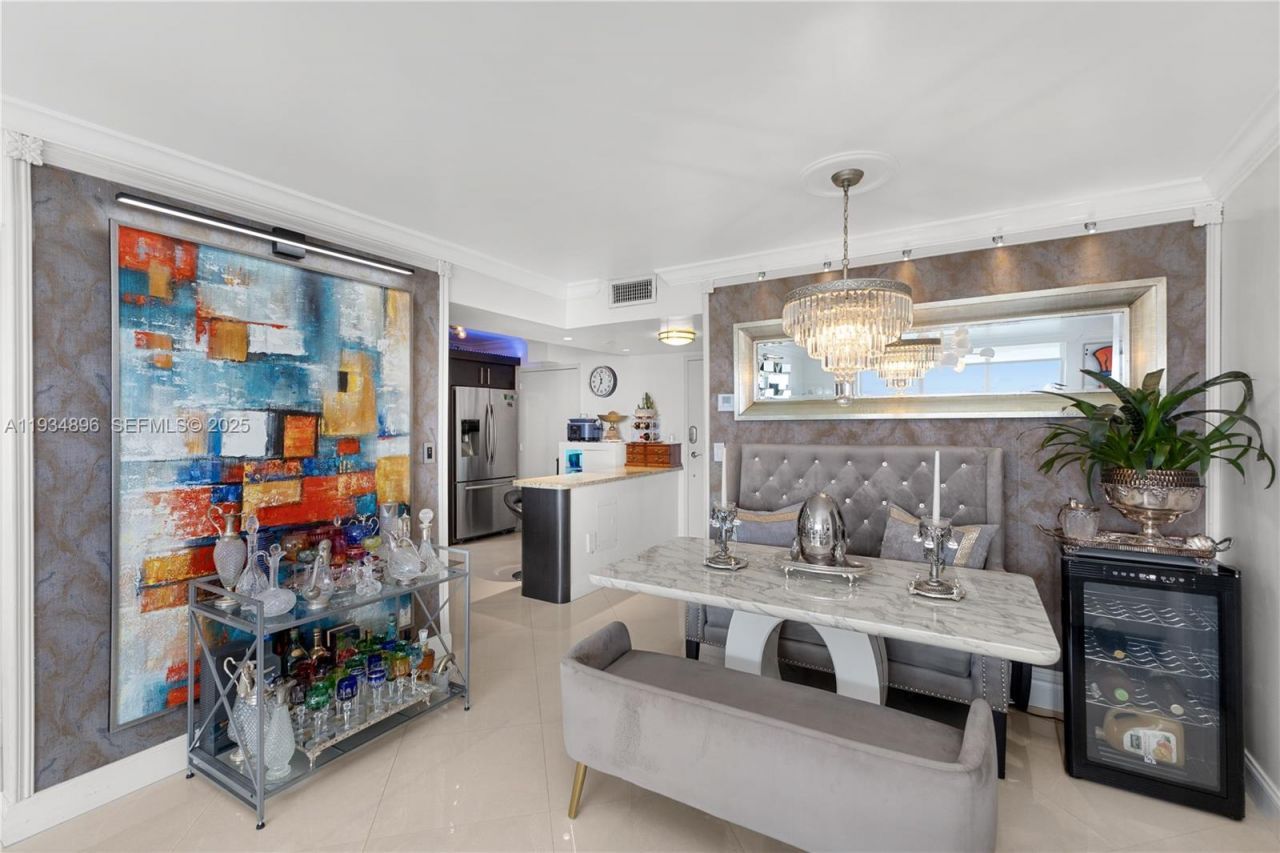 2750 NE 183rd St, Unit 2710, Aventura, FL 33160 Photo