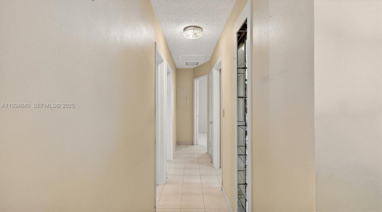 1701 SW 92nd Pl, Miami, FL 33165 Photo