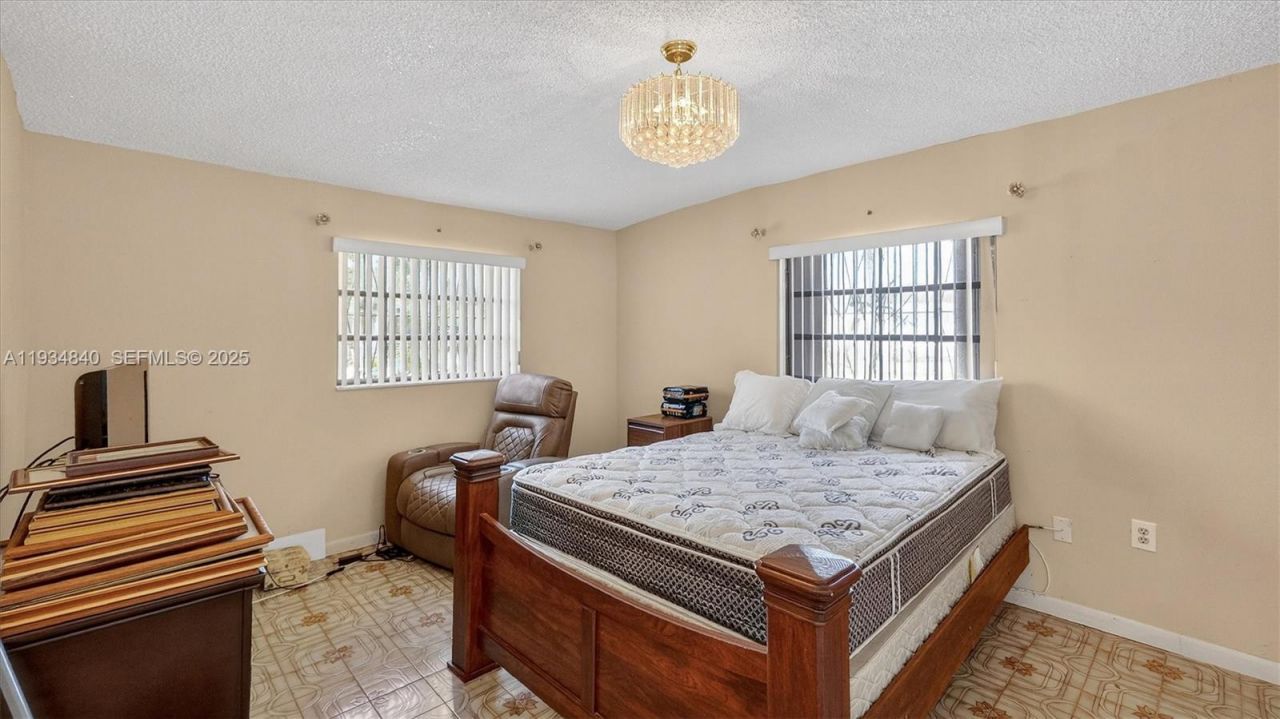 1701 SW 92nd Pl, Miami, FL 33165 Photo