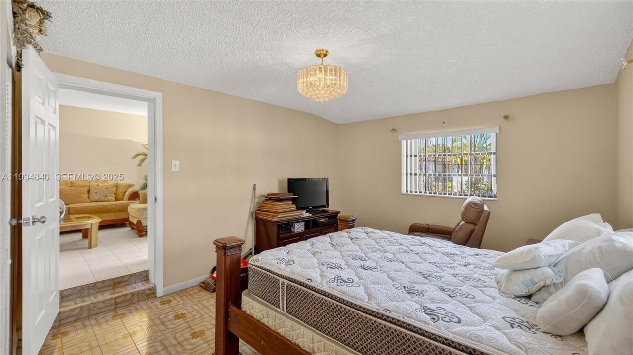 1701 SW 92nd Pl, Miami, FL 33165 Photo