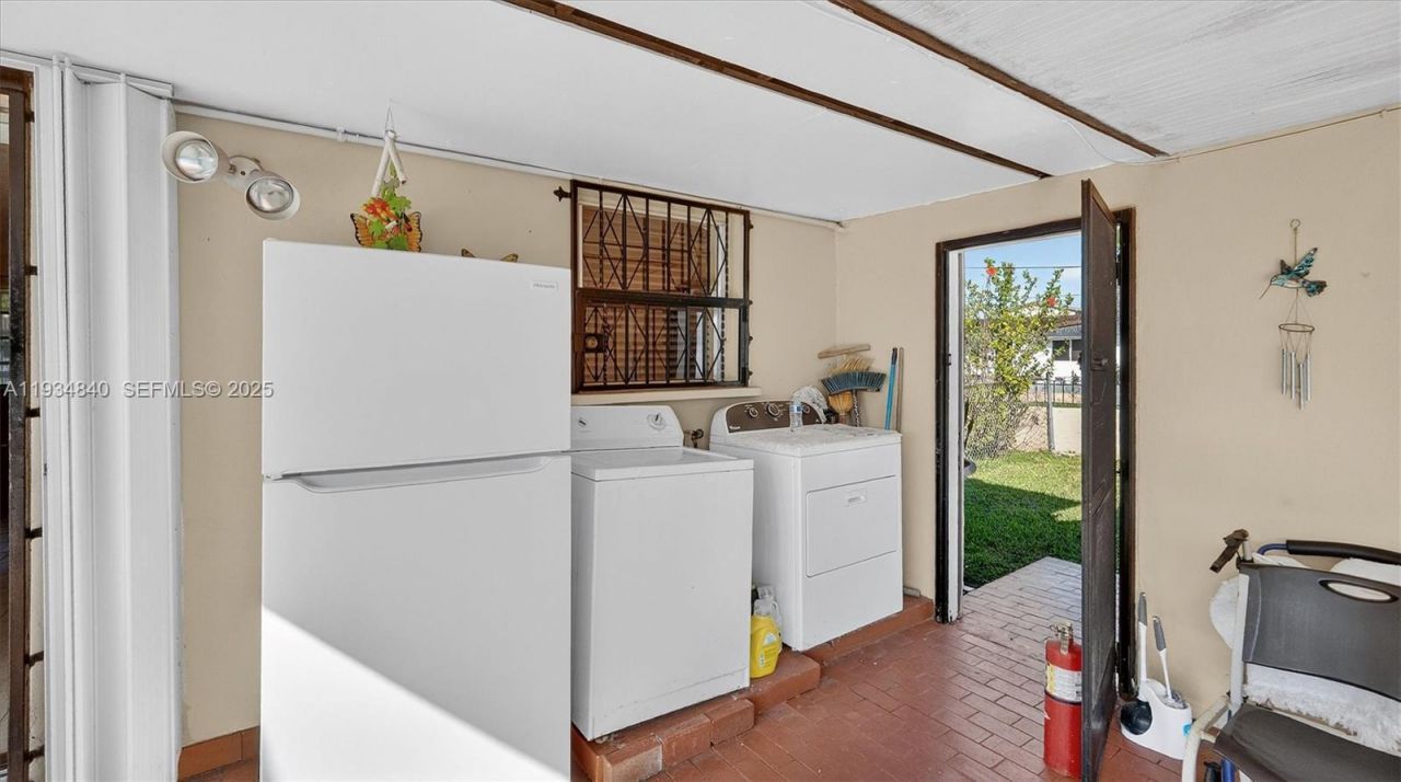 1701 SW 92nd Pl, Miami, FL 33165 Photo