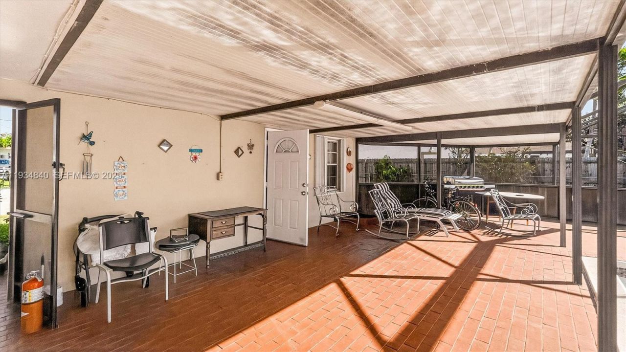 1701 SW 92nd Pl, Miami, FL 33165 Photo