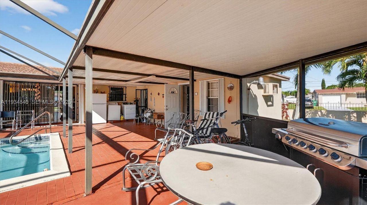 1701 SW 92nd Pl, Miami, FL 33165 Photo