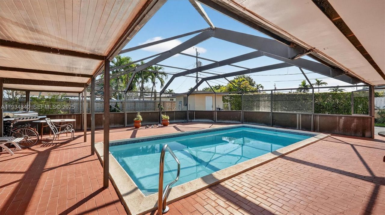 1701 SW 92nd Pl, Miami, FL 33165 Photo