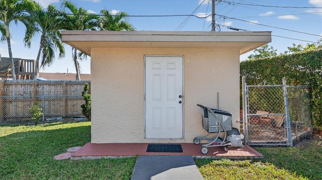 1701 SW 92nd Pl, Miami, FL 33165 Photo