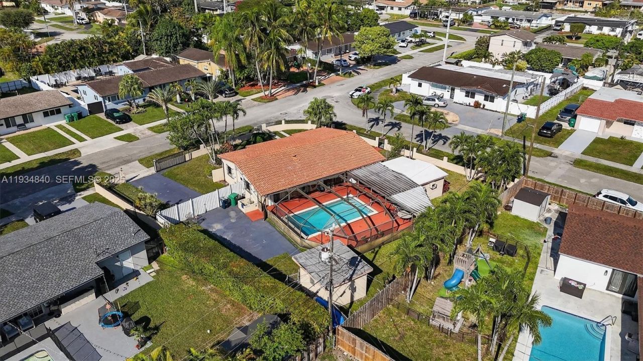 1701 SW 92nd Pl, Miami, FL 33165 Photo