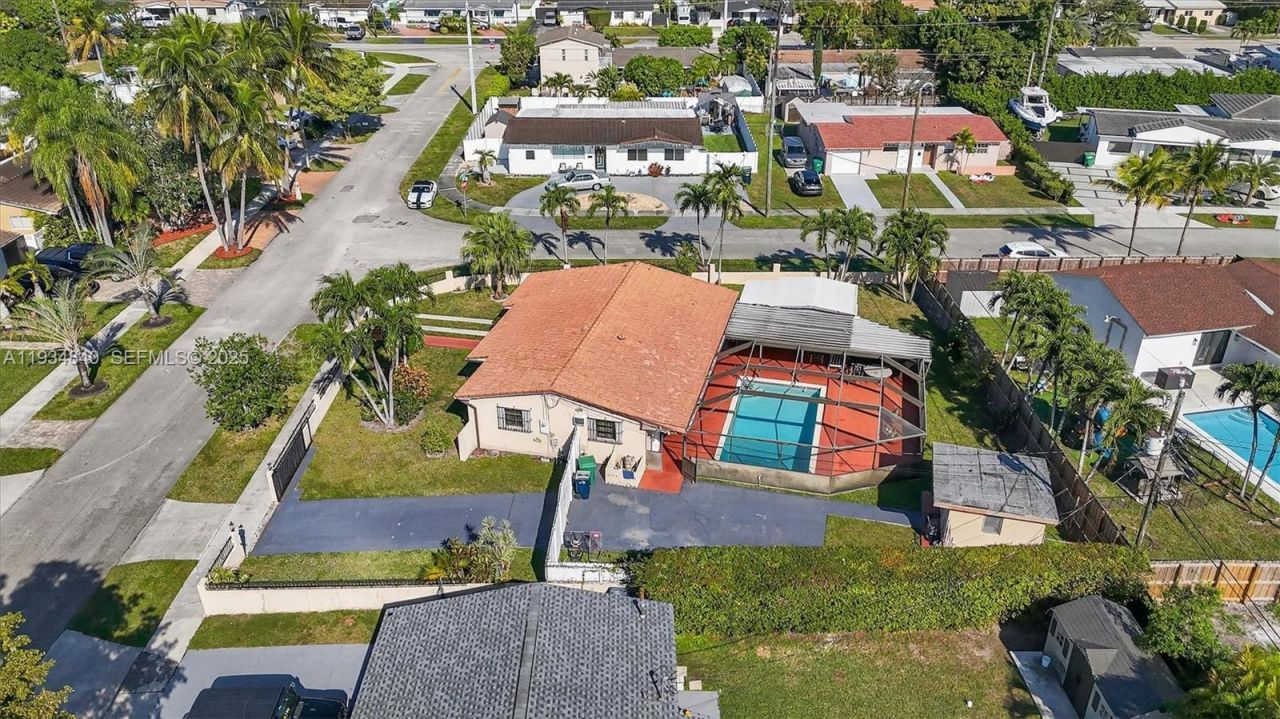 1701 SW 92nd Pl, Miami, FL 33165 Photo