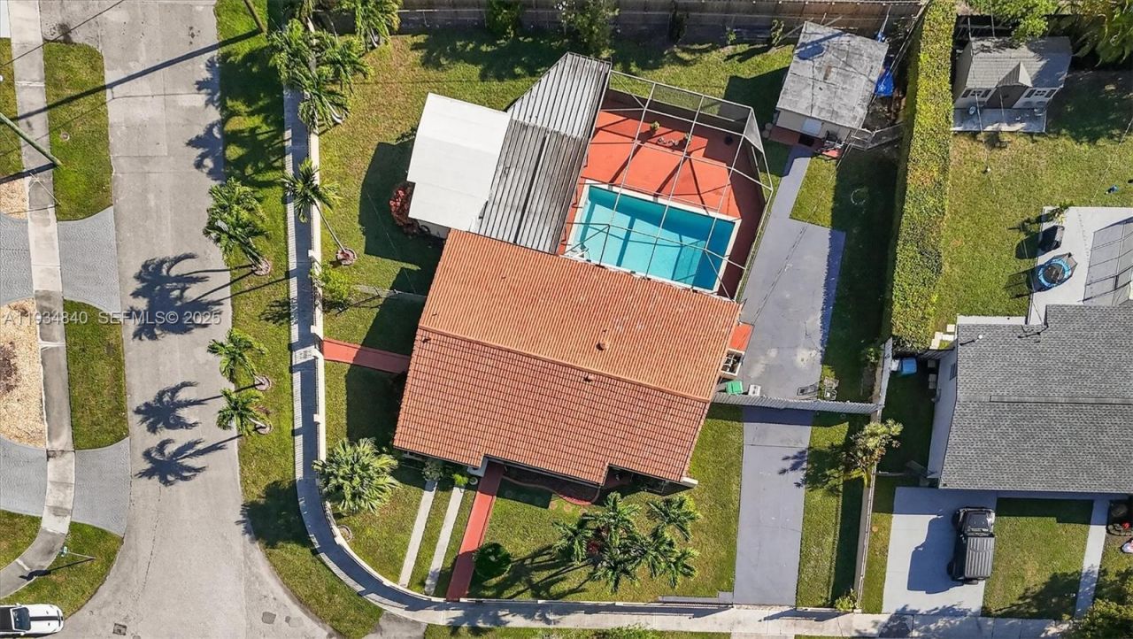 1701 SW 92nd Pl, Miami, FL 33165 Photo