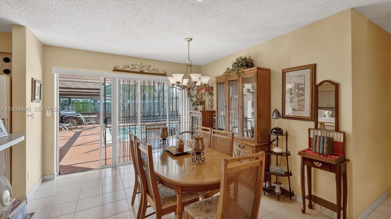 1701 SW 92nd Pl, Miami, FL 33165 Photo